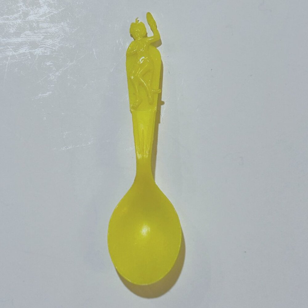 Josie and the Pussycats Valerie Tambourine Yellow Plastic Spoon 1970